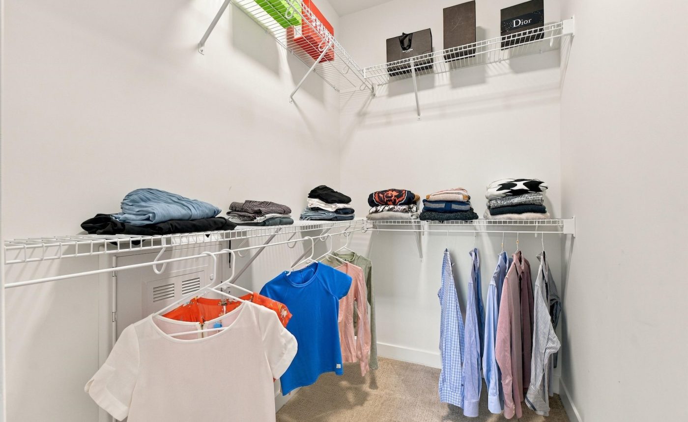 Yorktown_Reserve_Apartment_Interior_Bedroom_Closet_03
